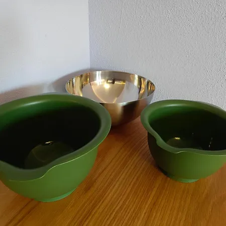 Charming With Garden, Free Parking Near Basel, Airport, Ger'many, France, Apartman Saint-Louis