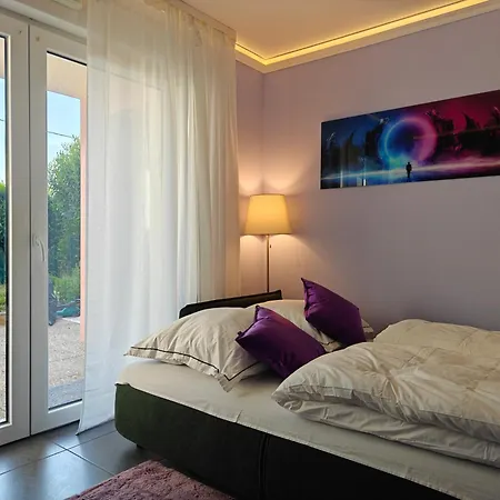 Charming With Garden, Free Parking Near Basel, Airport, Ger'many, France,