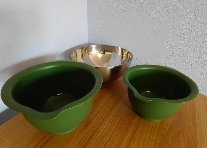 Charming With Garden, Free Parking Near Basel, Airport, Ger'many, France, Apartamento Saint-Louis (Haut-Rhin)